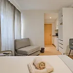 Lovely Fully Equipped Near Subway N7 *